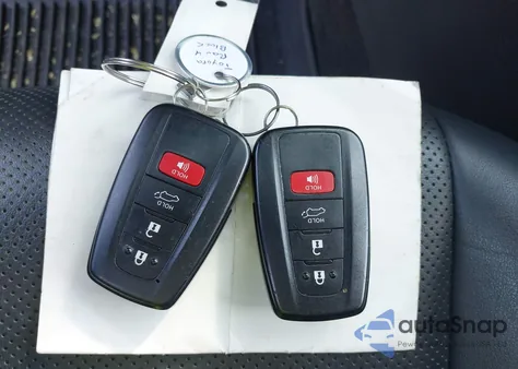 2019 Toyota Rav4 Limited z USA, uszkodzony, nr VIN JTMN1RFV0KD520401